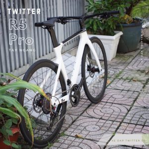 TWITTER - R5 Tay Ngang