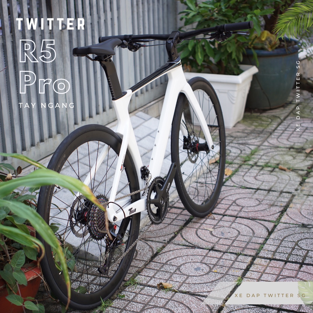 TWITTER - R5 Tay Ngang